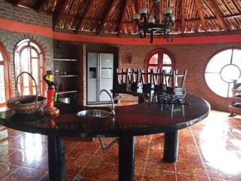 Refugio De �guilas