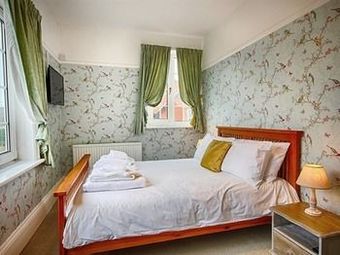 Hotel Burlington Berties