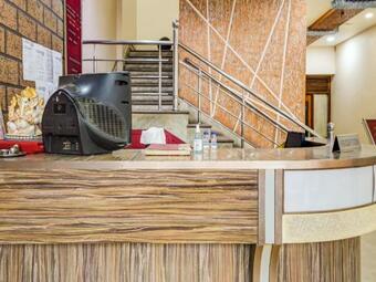 Capital O 79766 Hotel Star International