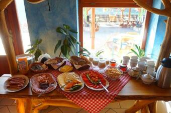 Tawerna Pod Kotwic? Pokoje I Domy Wakacyjne