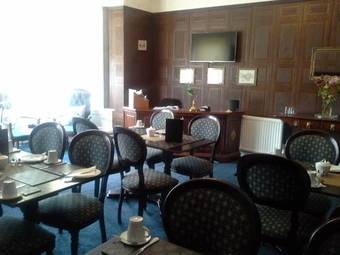 Hostal Kingswood Guest House