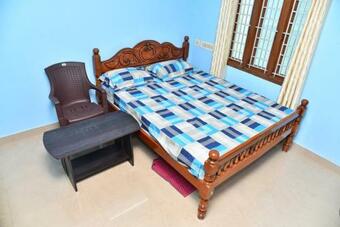 Hostal Aaa Residency