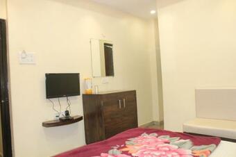 Hotel Satpura ,80km From Panchmarhi,30kms From Tamia