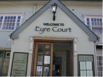 Hostal The Eyre Court