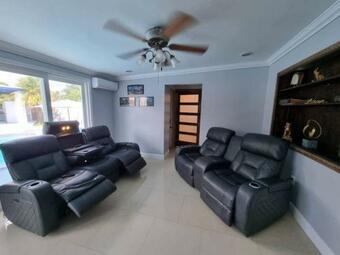 Luxurious House With Bautiful Pool Heater Incluid