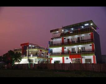 Hotel Oyo 82288 Nova Resort