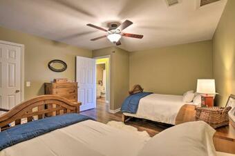 Lavonia Lake House With Private Dock And Bonfire!