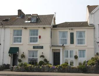 Hostal Tides Reach Guest House