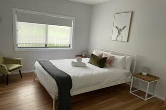 Holiday Home Away From Home / Smiths Lake