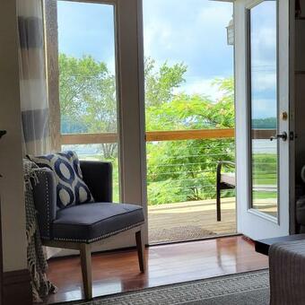 The Bonney Grey Guesthouse - Historic Charm Meets Modern Comfort In The Heart Of Downtown Grafton