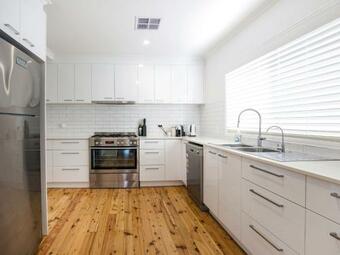 Fintry Beach House - Pet Friendly - 5 Mins Walk To Beach