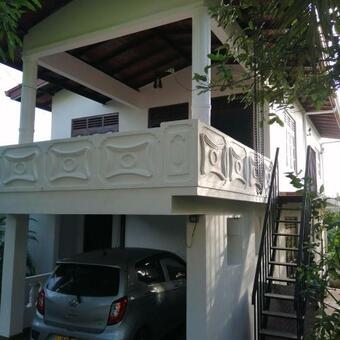 Hostal Saveshka Villa