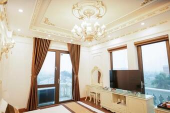 Hotel Kh�ch S?n Hoa ?�ng