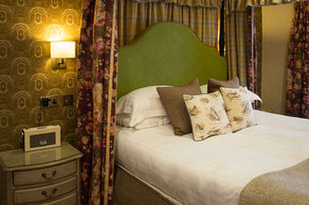 Hostal Queens Head Inn & Restaurant