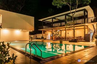 Hotel The Grand Pearl Resort