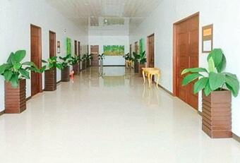 Hotel Reddoorz Plus @ Citi Star Sto. Tomas