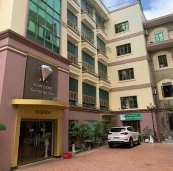 Hotel Kh�ch S?n Kim C??ng