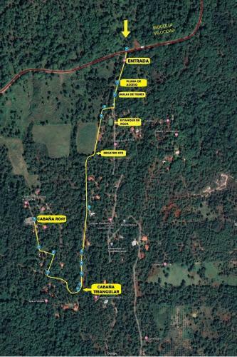 Caba�a Dentro Del Bosque Para 24 Personas