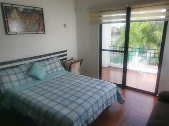 Casa Mariposas Los Girasoles.