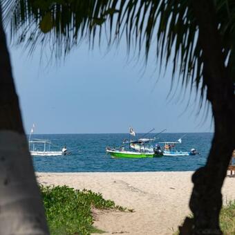 Hostal Nomad Beach House