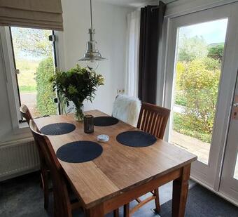 Cottage Geestmerambacht, Een Nieuw Vrijstaande Sfeervol En Landelijk Gelegen Vakantiewoning