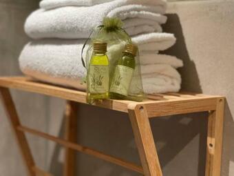 Cosy Chalet In The Heart Of Monnickendam With Garden