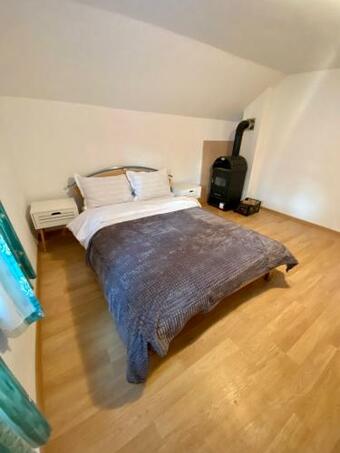 Casa Bunicilor Magura