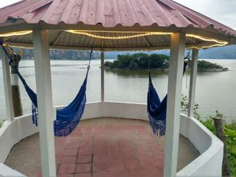 Isla Palomar Prado Tolima