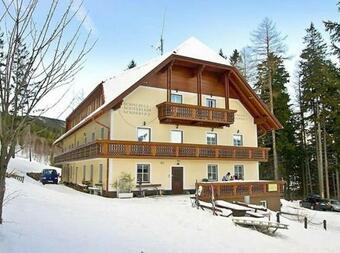 Bed & Breakfast Pension Und Schischule Koderholt