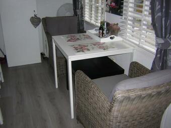 Prive Tuinhuis B&B Elly