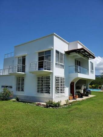 Villa Africa