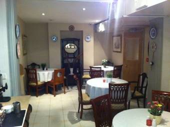 Hostal Goodwood Hotel