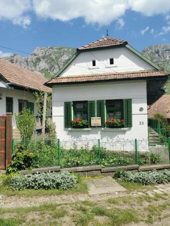 Hostal Kristaly Vendeghaz