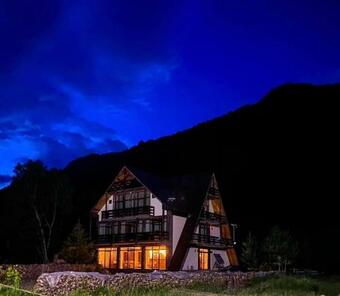 Lodge Cabana Riverdale