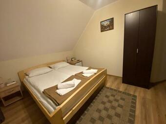 Hostal Gr�dics Panzi�