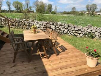 Hostal La Roulotte Au Fond Du Pr�