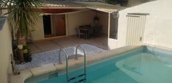 La Petite Maison Dans Un Village Bio