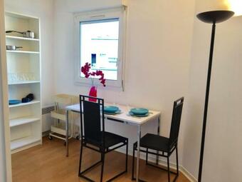 Apartamento Studio Avec Terrasse Proche de Paris La D�fense - Courbevoie