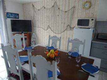 Pretty Holiday Home In An Ideal Location On The Penerf Peninsula