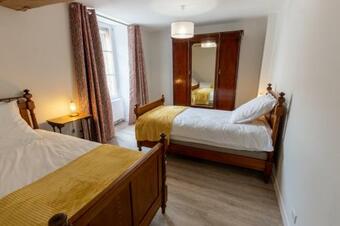 L'ecrin De Ba�a - Champagne Alfred Baulant