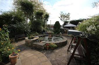 Little Hayes B&B / Guest House