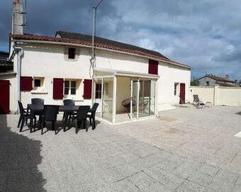 Charming Cottage In Doue La Fontaine 49700