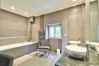 Domaine De La Dragonette Mas From The 18th Century In The Heart Of Provence- Lub�ron-avignon