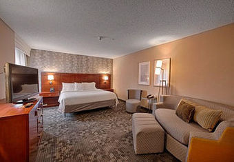 Hotel Courtyard Wall At Monmouth Shores Corporate Park