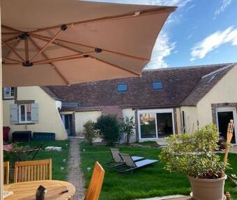 Jolie Maison De Campagne Avec Piscine Int�rieur Chauff�e