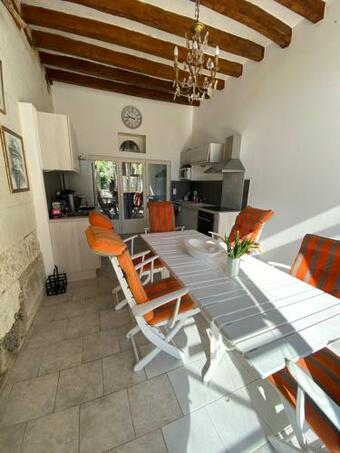 Maison Des Arts Francueil