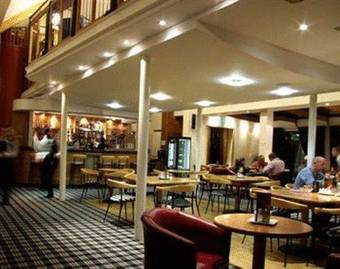 La Mon Hotel & Country Club