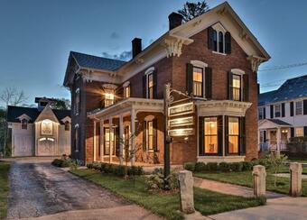 Posada The Burrell House