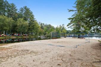 Cozy Home Retreat! At Lake Winnipesaukee