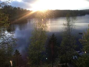 Lakefront Retreat In Winchester, Getaway Ready And Fully Equipped